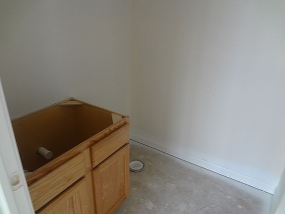 4th image of 4202 White Spruce Ln