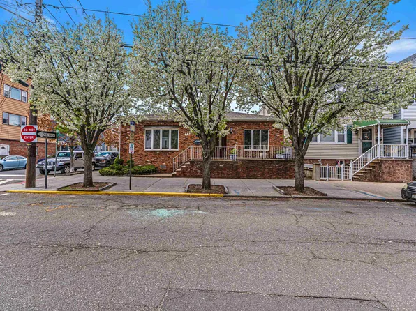 155-157 Avenue F, Bayonne, NJ 07002