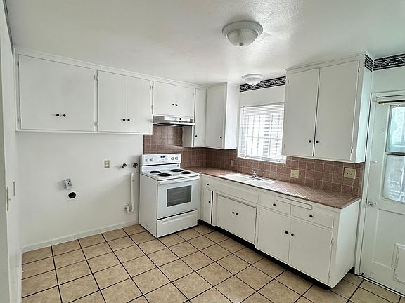 4th image of 8103 Kiltie Way #8103