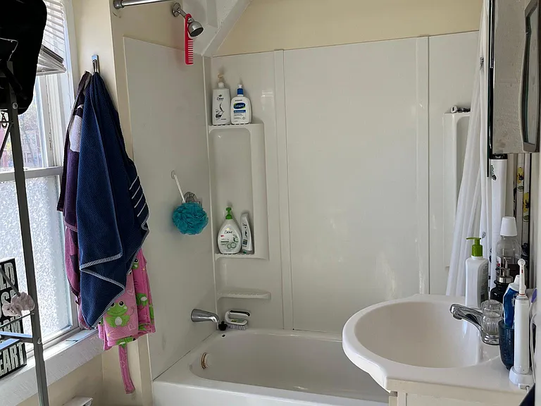 24 Lynde St #4 — Photo 6