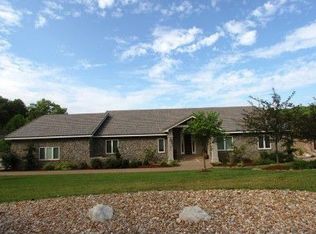 655 Arrowridge Ln, Roach, MO 65787