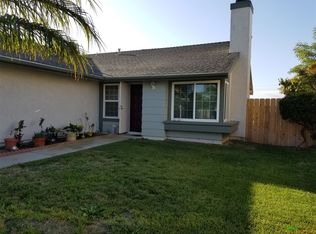 1272 Winchester Ct, Vista, CA 92083