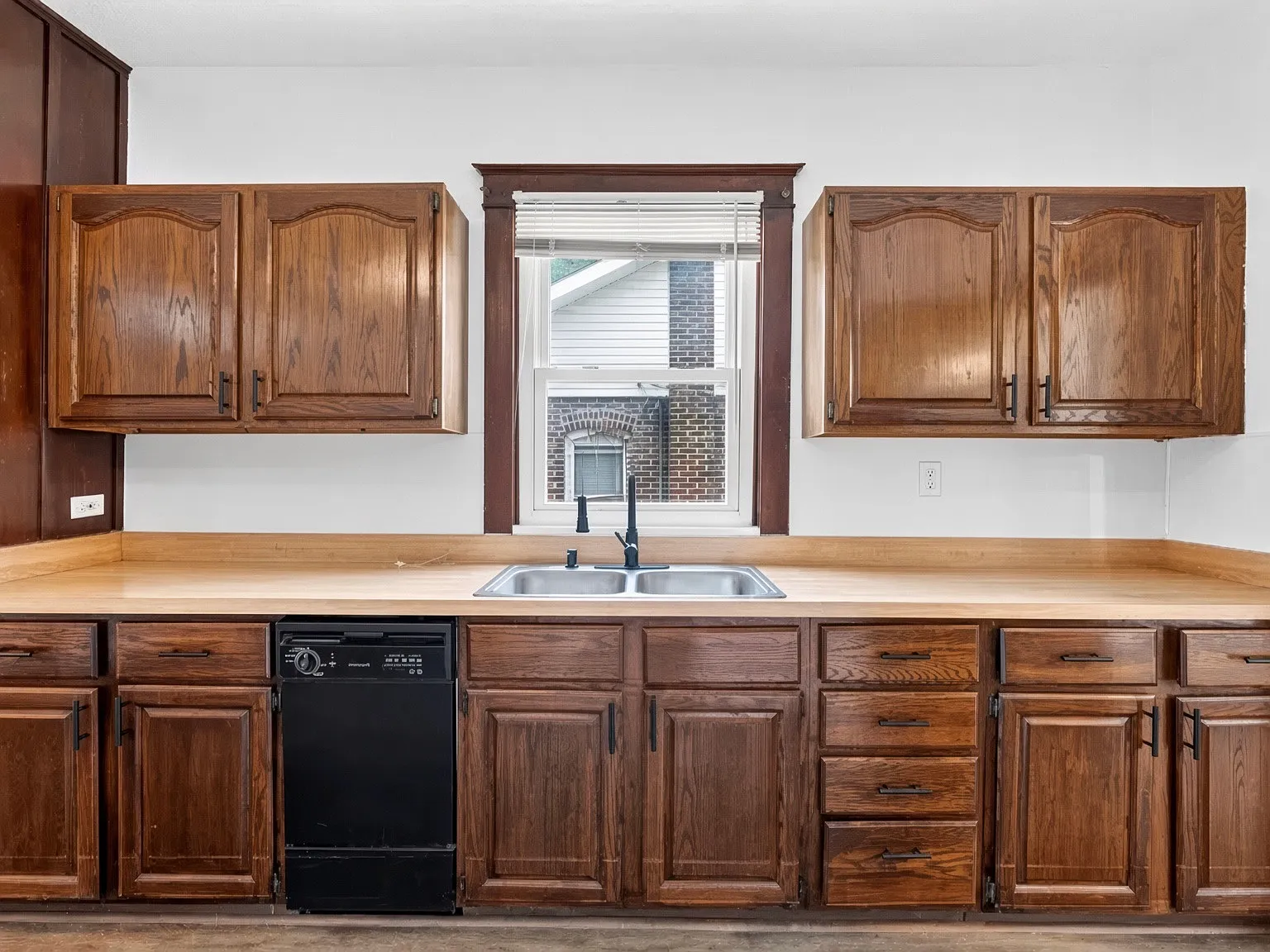 2 bed, 760 sqft, $1,150 — Photo 3