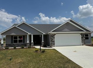 1075 Black Bear Path, Berne, IN 46711
