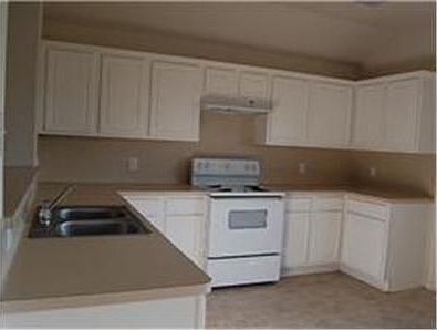 3rd image of 9506 Pennant Park Ct