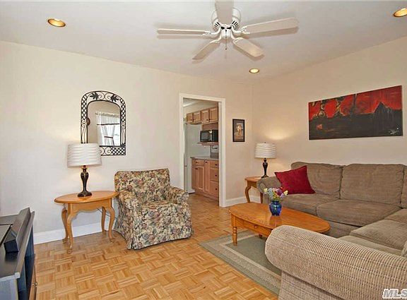 5th image of 3 Tulip Ave