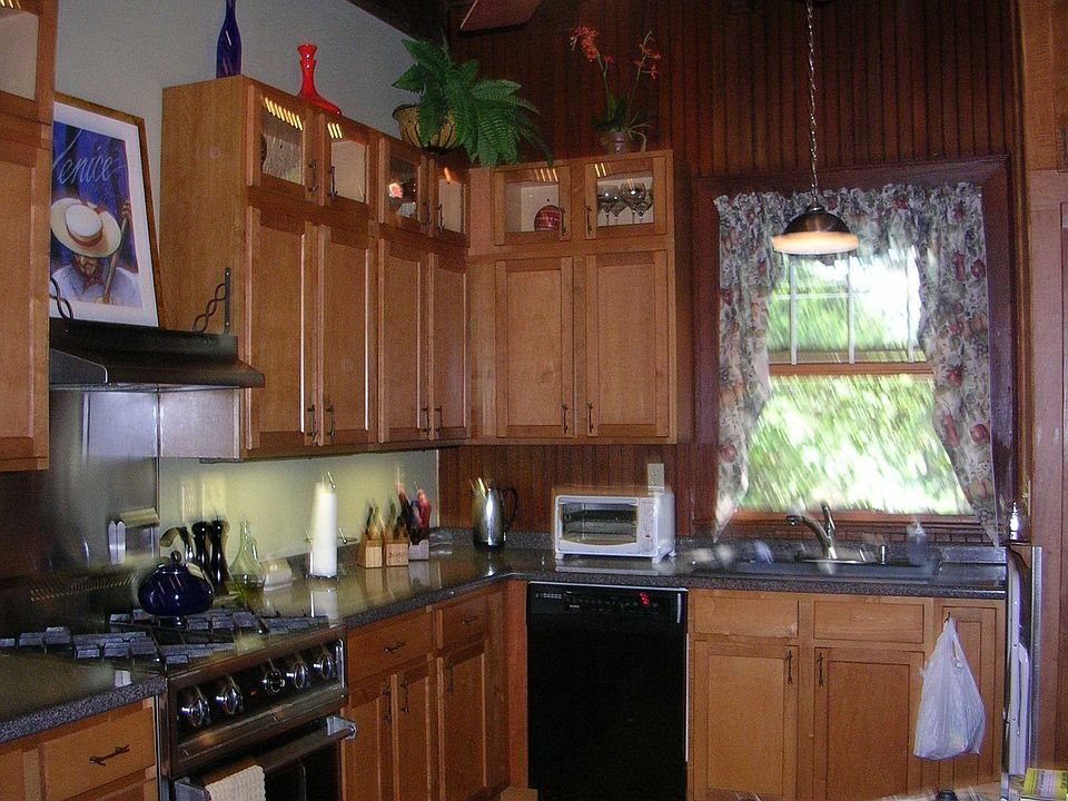 2nd image of 14 Hillside Ave