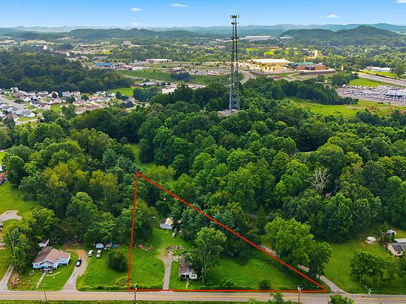 3rd image of 11420 Wallace Pike