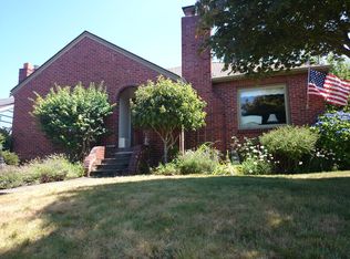 3714 42nd Ave SW, Seattle, WA 98116