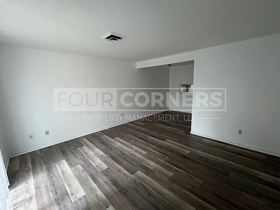 2nd image of 2303 Vanstory St #F