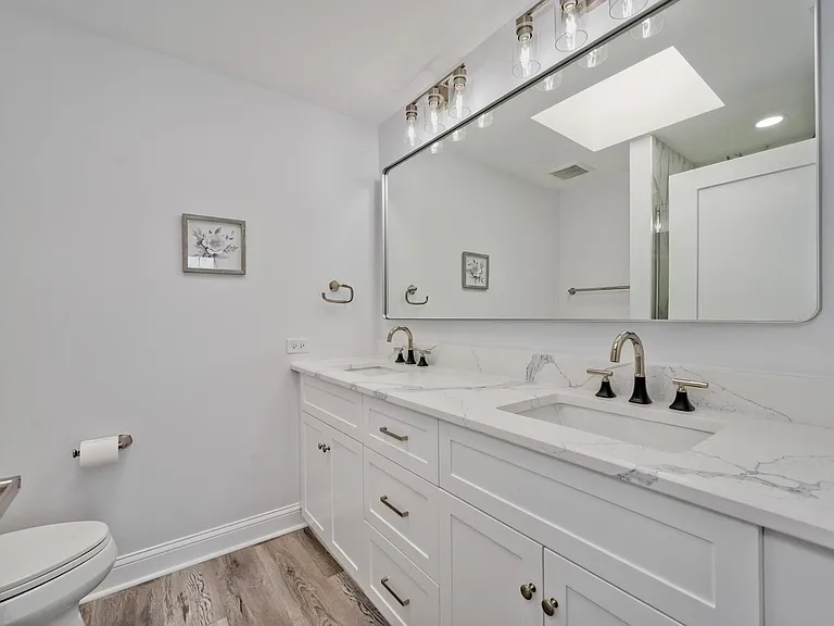 1800 Dewes St #305 — Photo 20