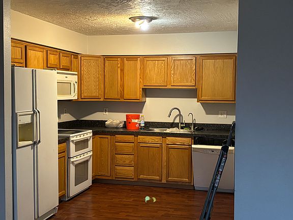 2nd image of 2151 N Meridian Rd Unit 31
