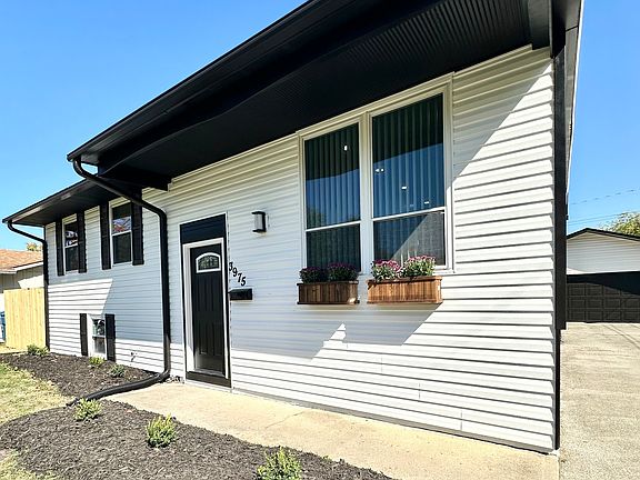 3rd image of 3975 Arborcrest Dr