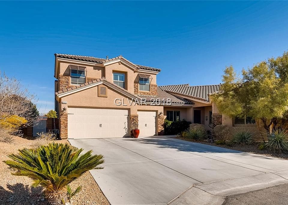 1st image of 8620 Via Napoleone Cir