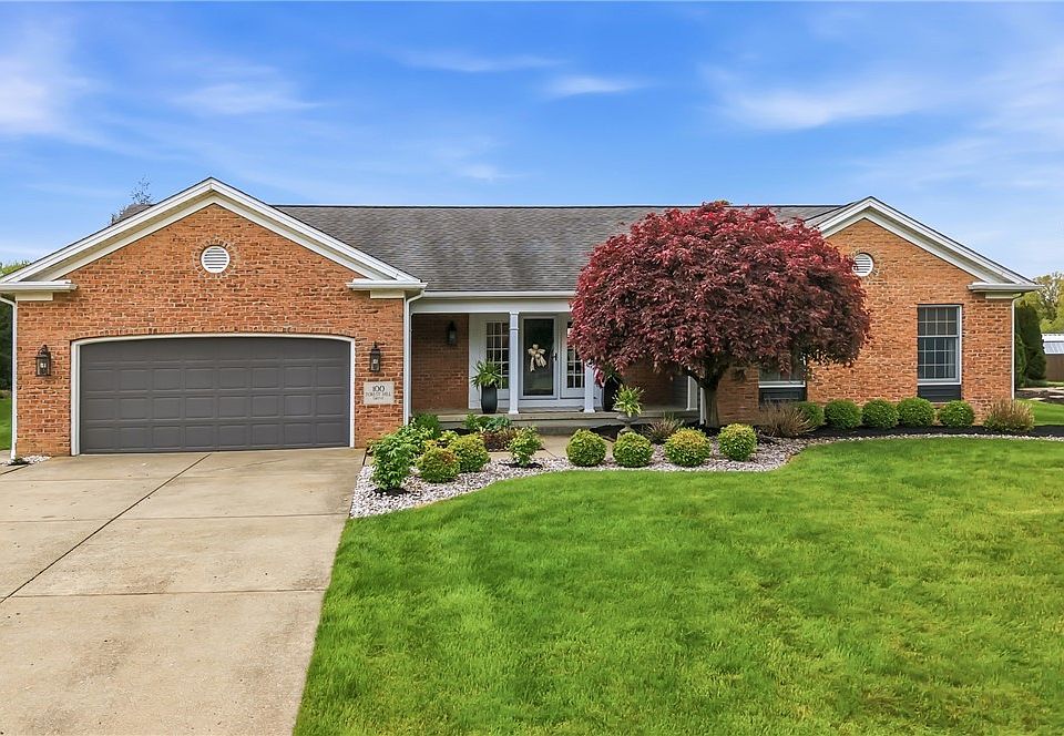 1st image of 100 Forest Hill Dr