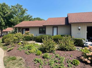 10787 Meadow Trl, Strongsville, OH 44149
