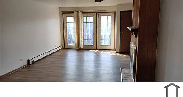 2 bed, 900 sqft, $1,800 — Photo 4