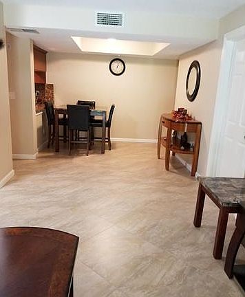 2nd image of 3419 Winkler Ave APT 523