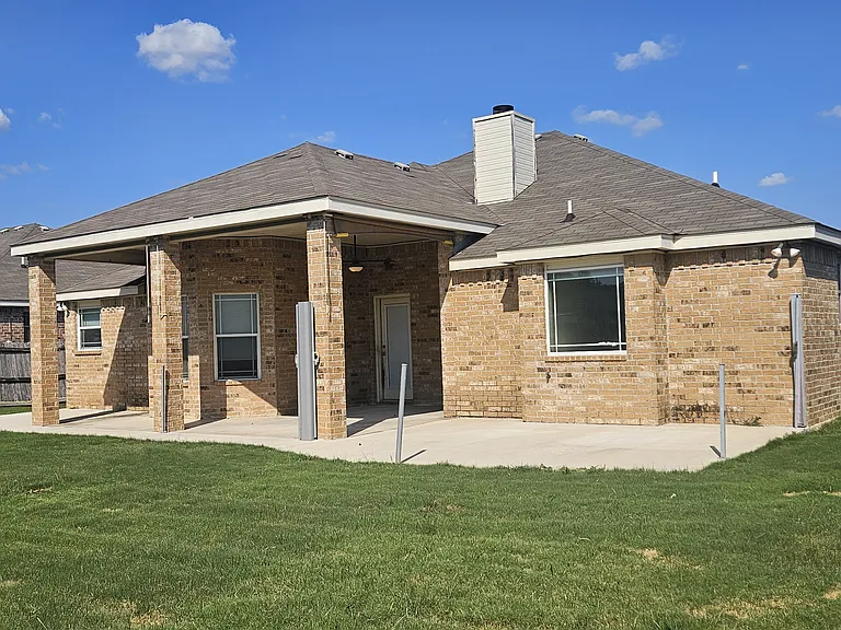 2415 Merle Dr — Photo 23