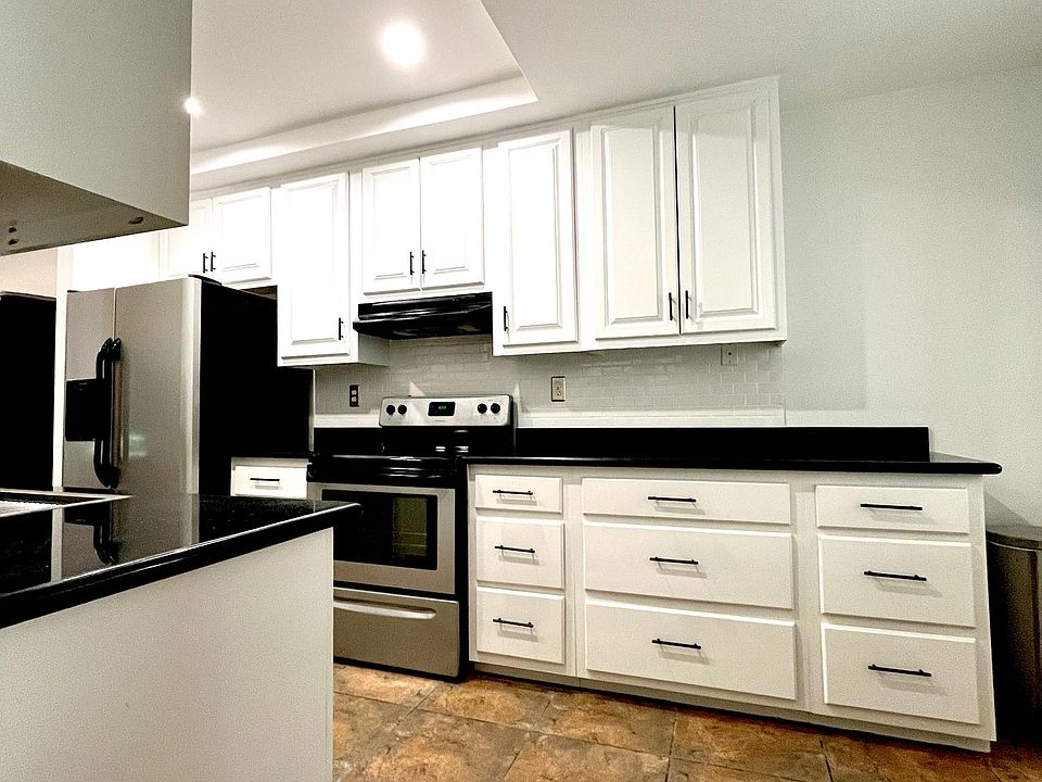 Kitchen angle from entryway