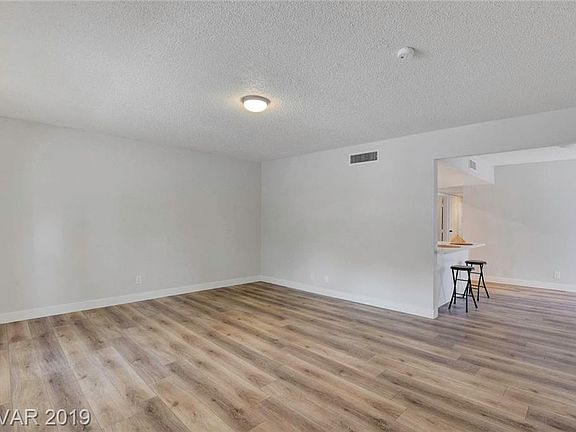 5th image of 3840 Monument St