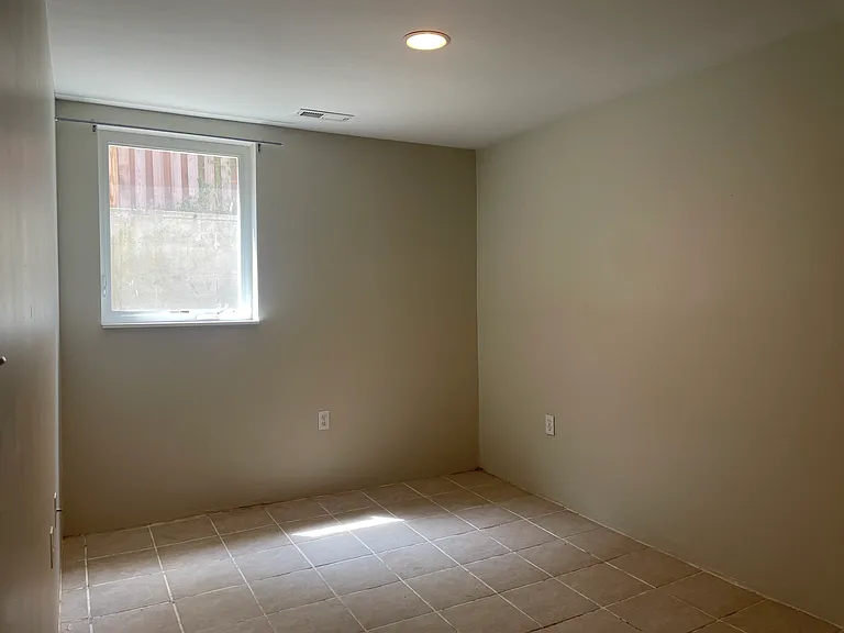 4715 Brandywine St NW #B — Photo 6