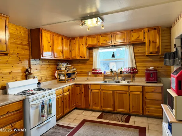 901 Prairie Ave, Winslow, AZ 86047