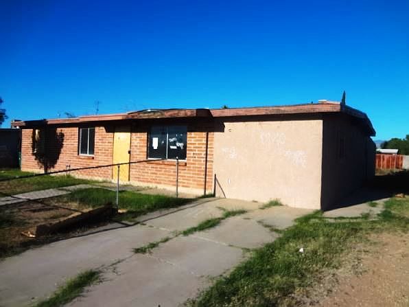 1st image of 4233 E Frankfort Sv