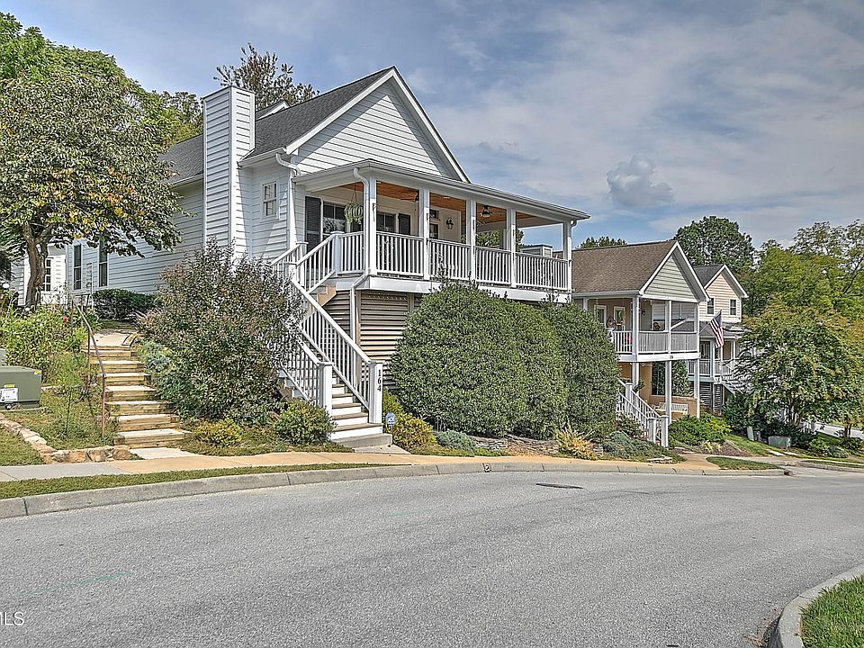 1st image of 164 New Halifax St