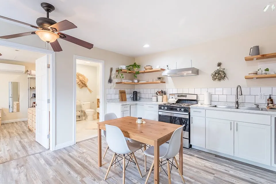 1 bed, 600 sqft, $1,625 — Photo 2