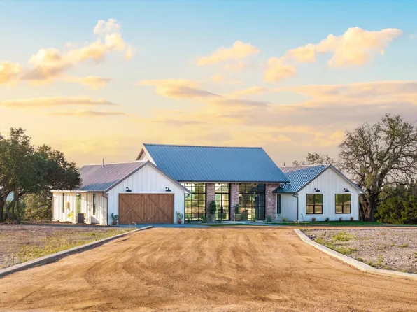 128 Private Road 142, Lampasas, TX 76550