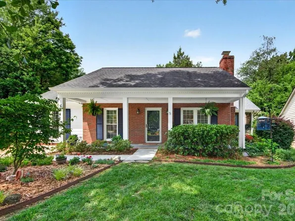 7306 Carrbridge Ln, Charlotte, NC 28226