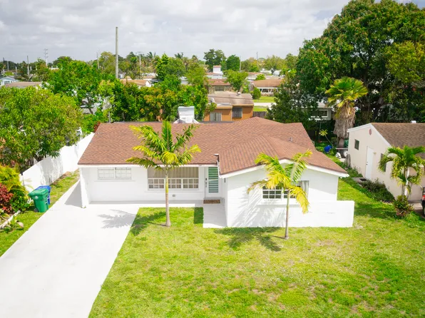 7031 SW 27th Ct, Hollywood, FL