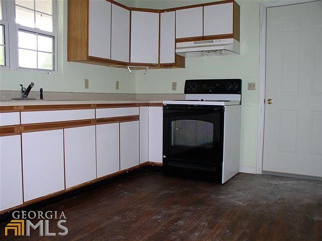 1st image of 106 Pleasant Ave #A