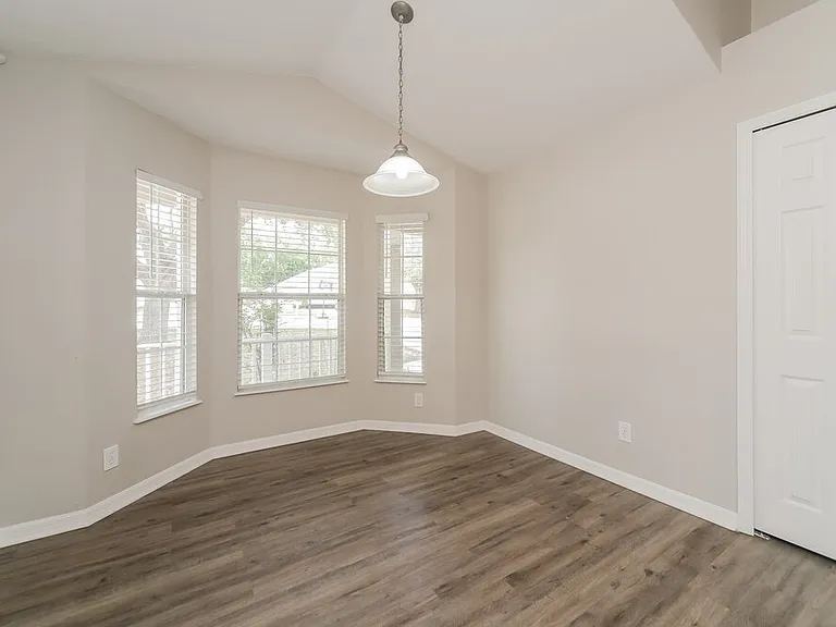 2213 Merry Rd — Photo 7