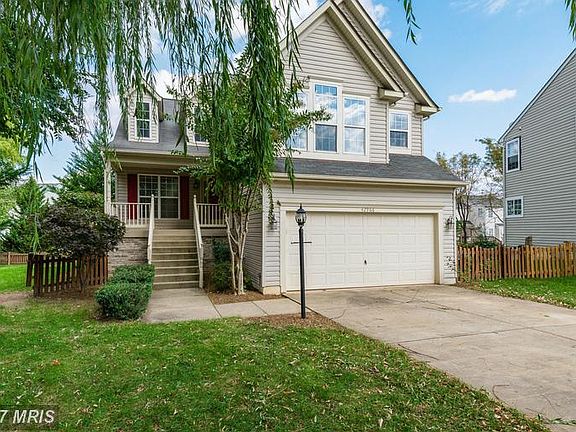 3rd image of 42966 Moss Landing Ct