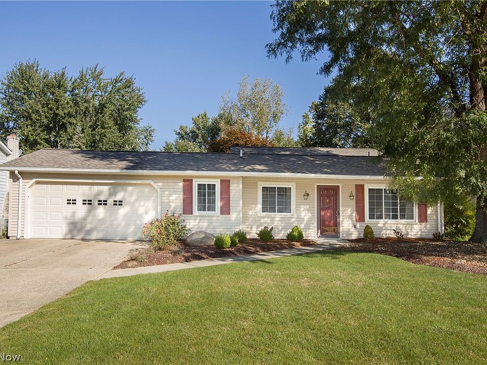1st image of 20542 Village Green Dr
