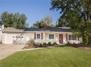 20542 Village Green Dr, Strongsville, OH 44149