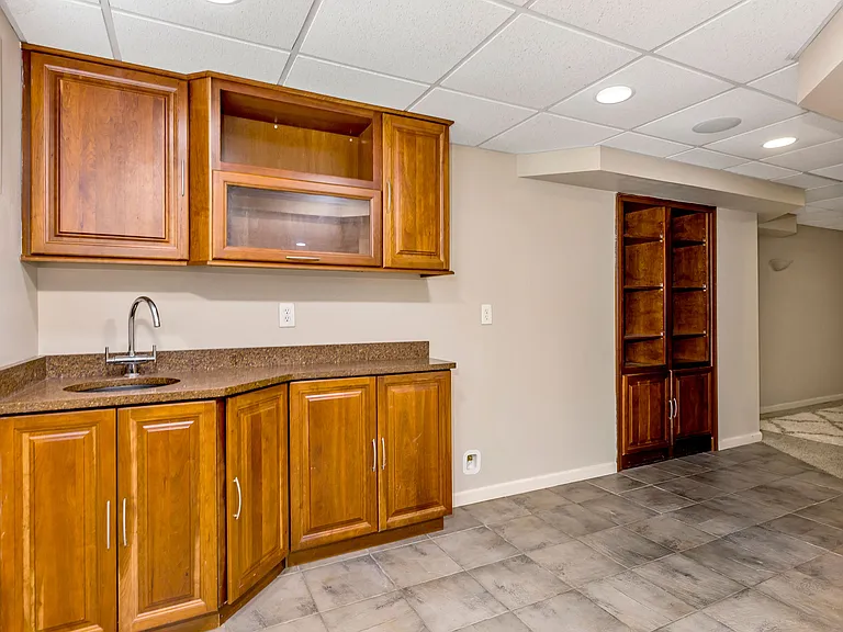 5041 Lexington Ct — Photo 28