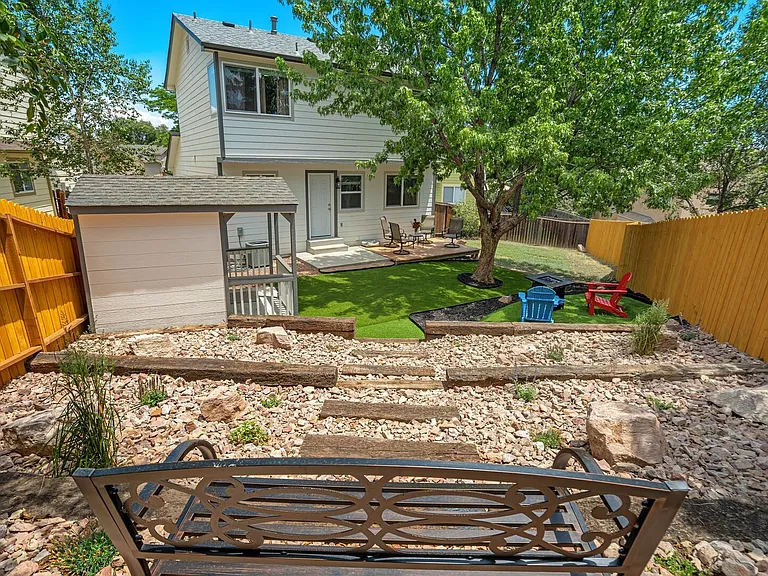 985 Apollo Ct — Photo 30