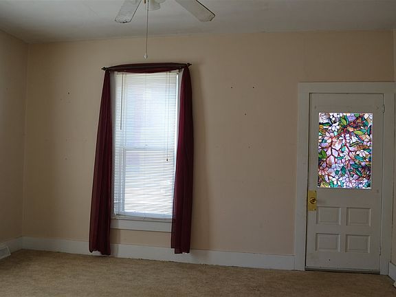 5th image of 214 1st Ave W