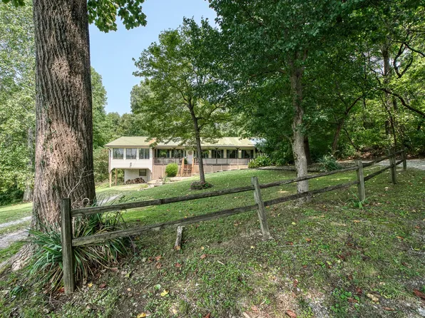 227 Bruce Ln, Rickman, TN 38580