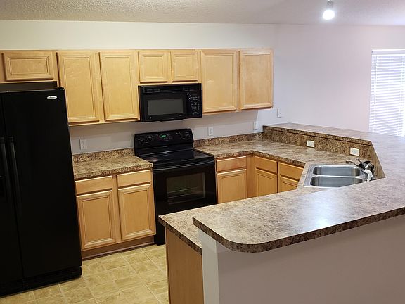 4th image of 2045 Catline Cir
