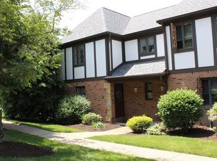 1611 Stone Mansion Dr, Sewickley, PA