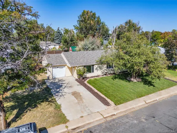 9927 E 7th Avenue, Aurora, CO 80010