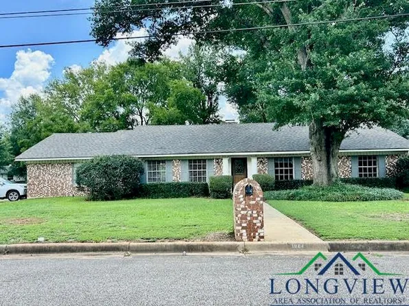 1804 Cardinal St, Longview, TX 75601