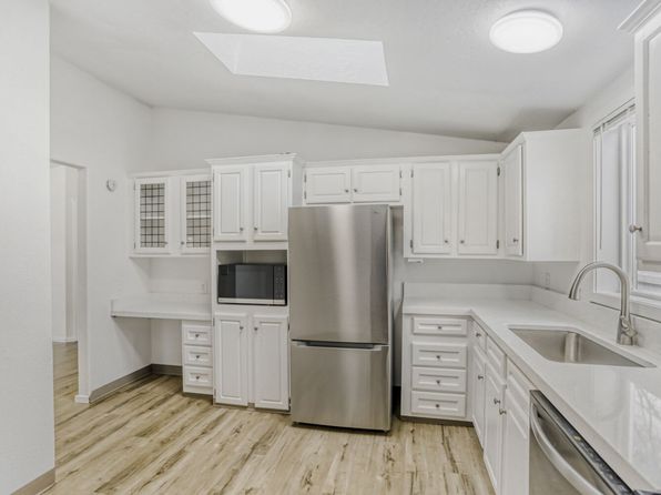 14723 SW Brickyard Dr