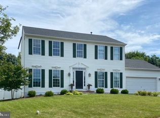 105 Deer Valley Dr, Spring City, PA 19475