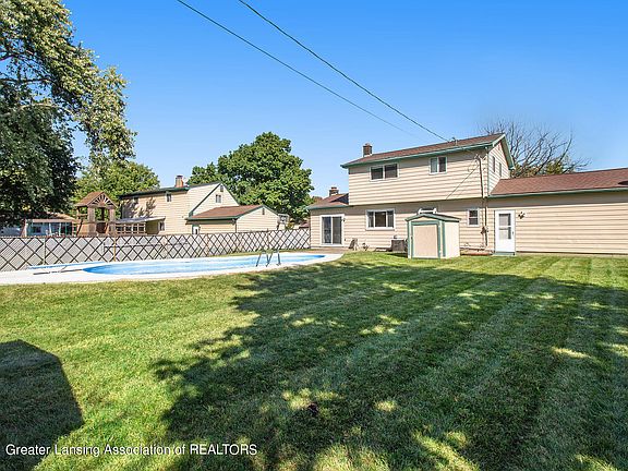 4th image of 2415 Darby Dr