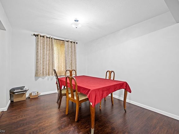 5th image of 5646 Revere Dr